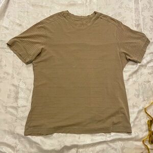 Lululemon Men’s shirt